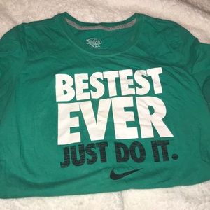 Nike T Shirt